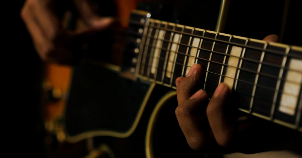 How to Set Up a Guitar Practice Space at Home